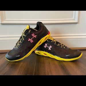 Under Armour Spine Sneakers